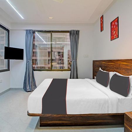 Collection O Crystal Hotel Pimpri-Chinchwad Luaran gambar