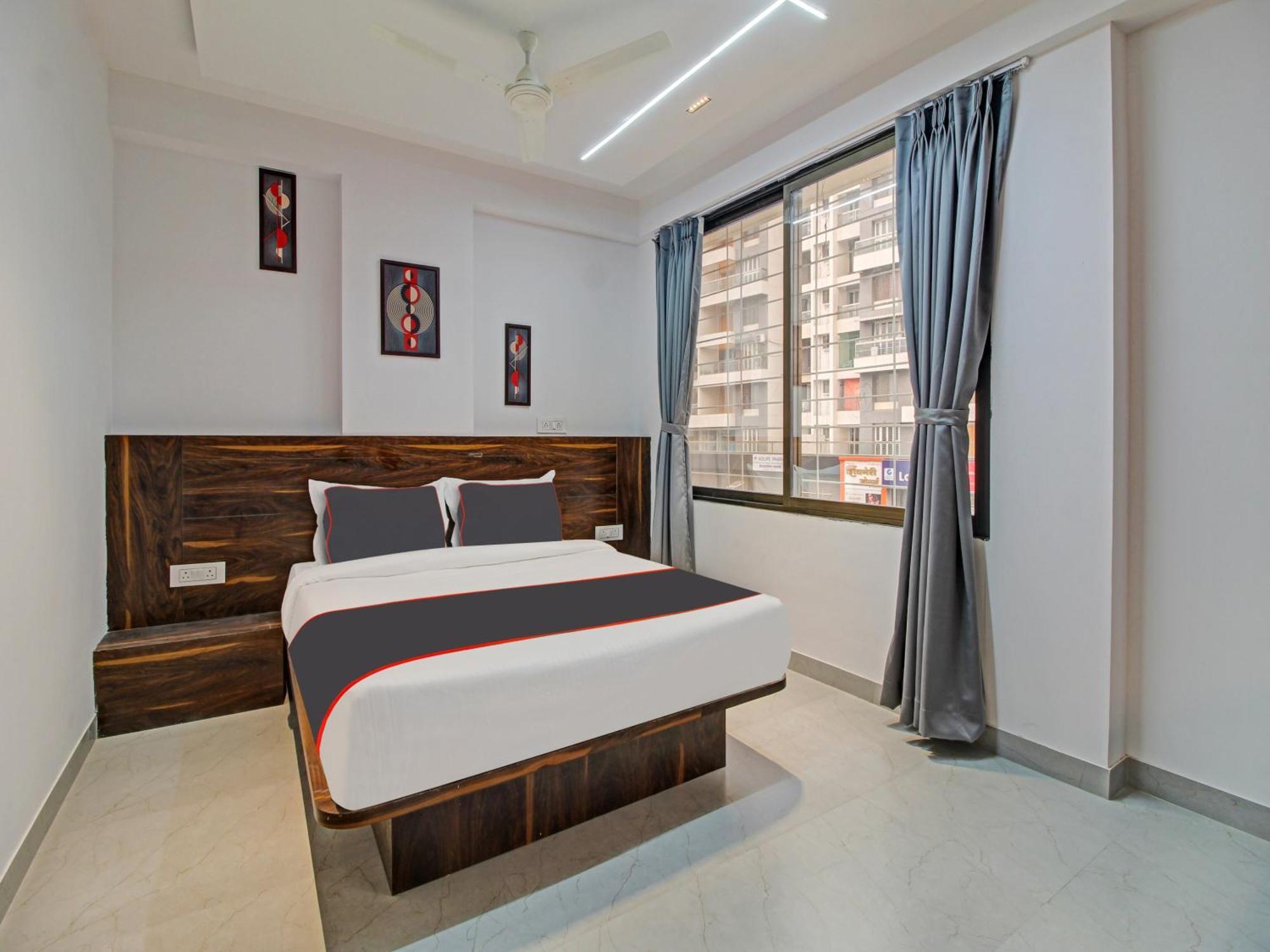 Collection O Crystal Hotel Pimpri-Chinchwad Luaran gambar