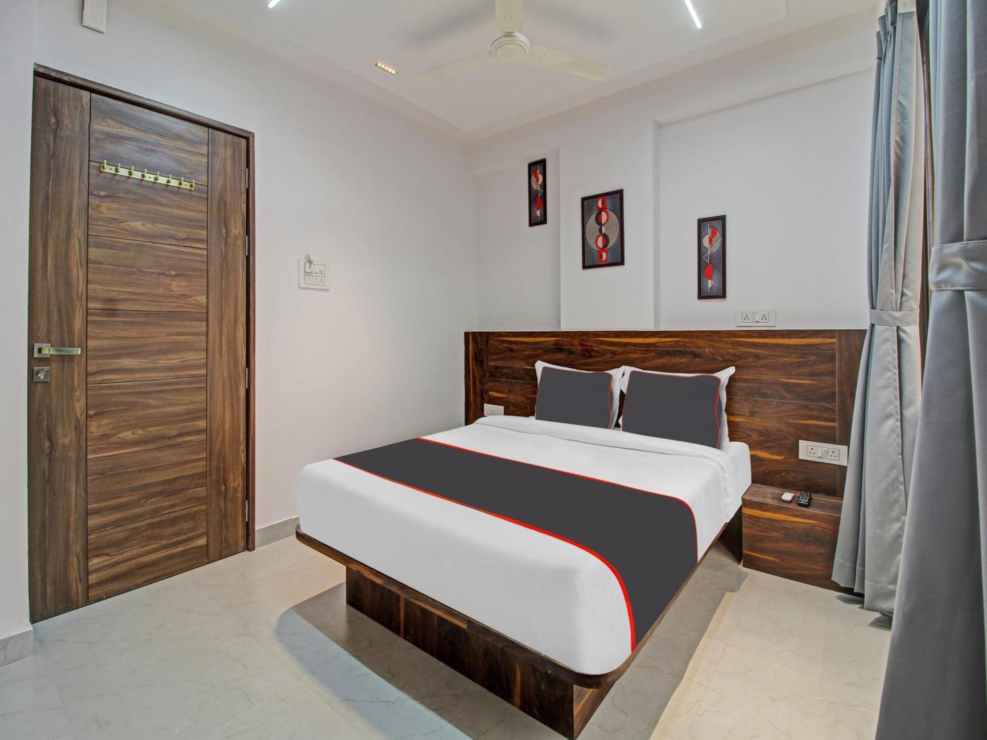 Collection O Crystal Hotel Pimpri-Chinchwad Luaran gambar