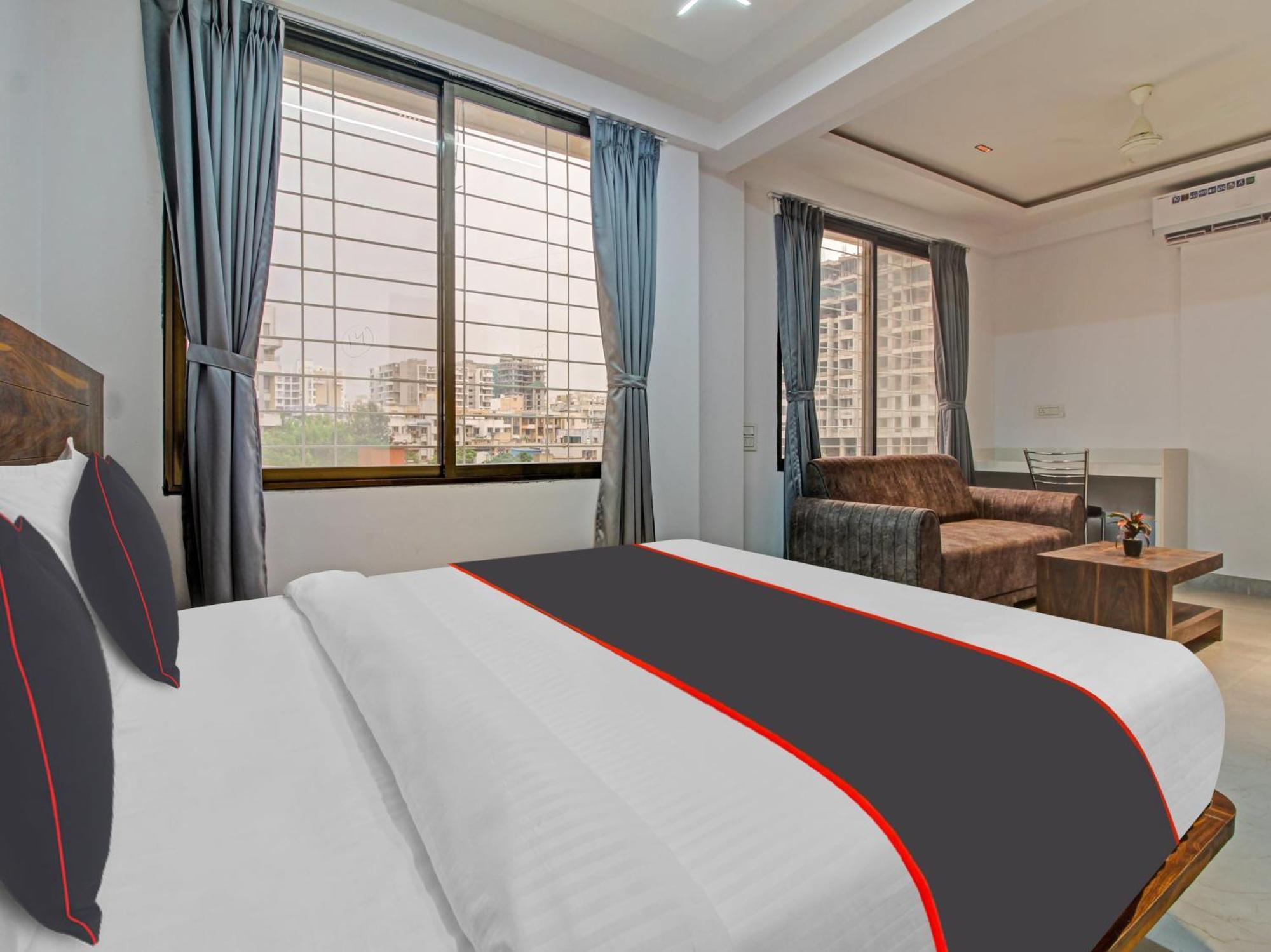 Collection O Crystal Hotel Pimpri-Chinchwad Luaran gambar
